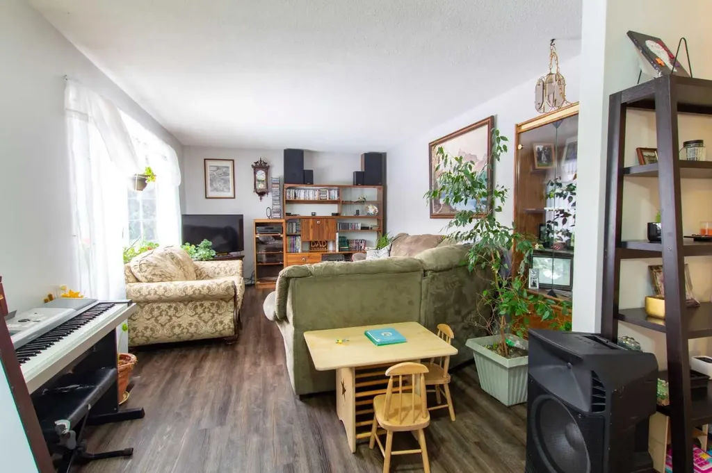 84052 Highway 59 La Glace AB T0H2J0