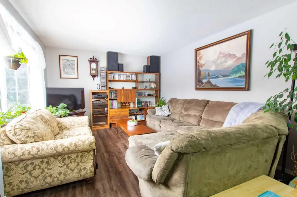 84052 Highway 59 La Glace AB T0H2J0