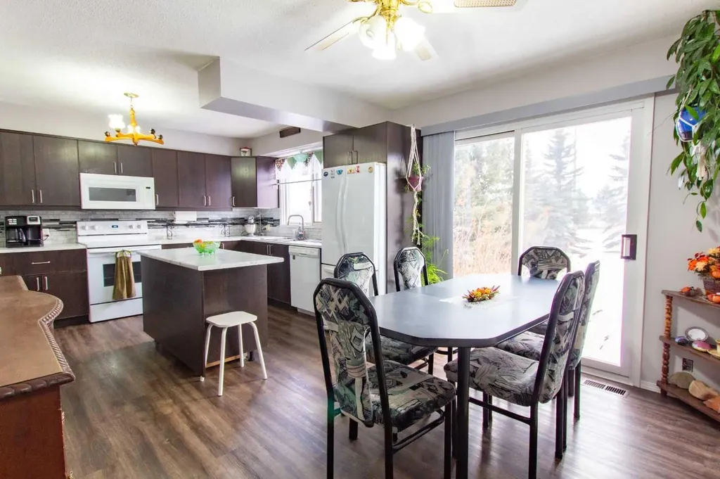 84052 Highway 59 La Glace AB T0H2J0