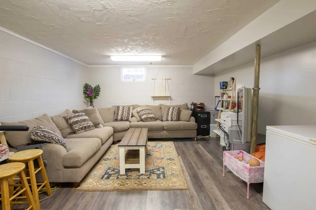 84052 Highway 59 La Glace AB T0H2J0