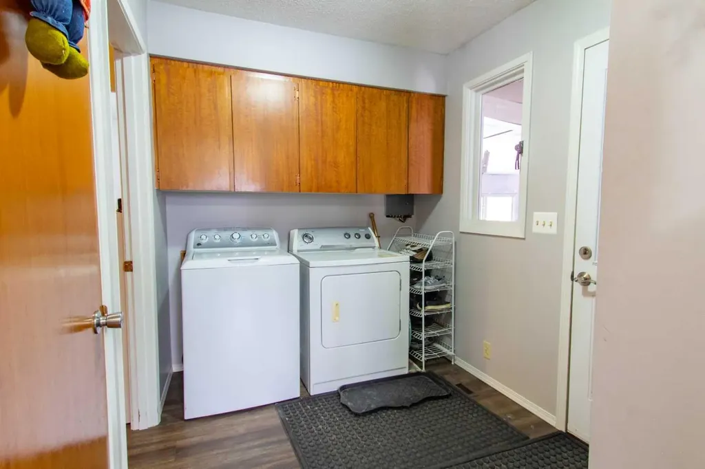 84052 Highway 59 La Glace AB T0H2J0