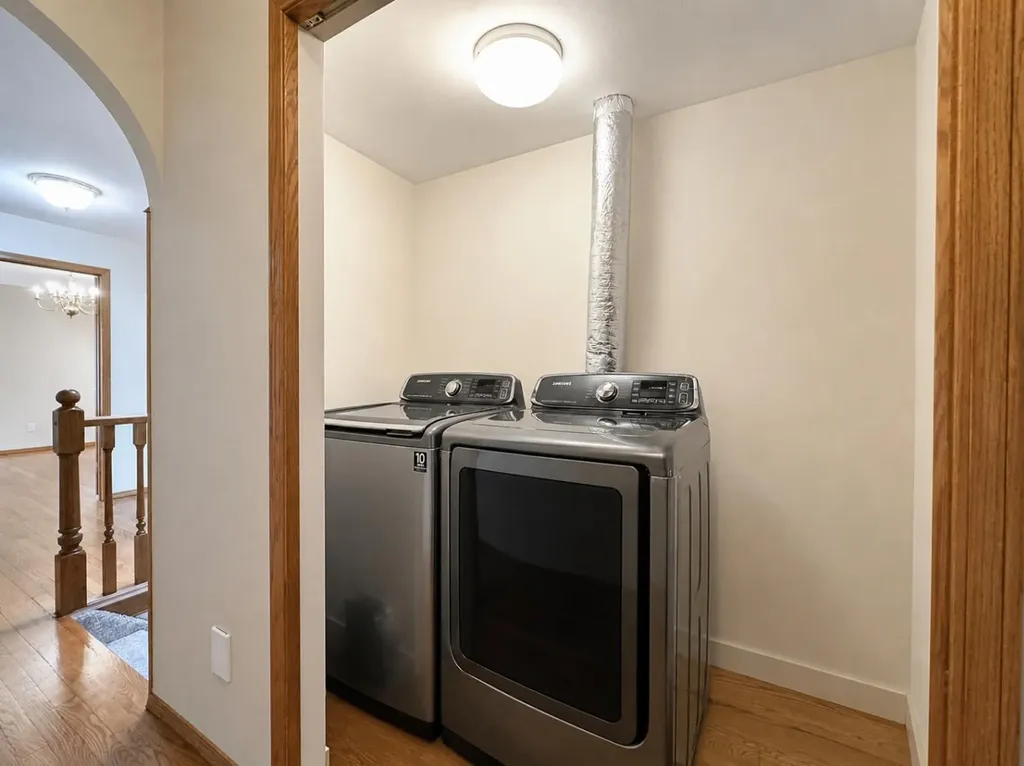 59 Edgebrook Circle NW Calgary AB T3A 5A4