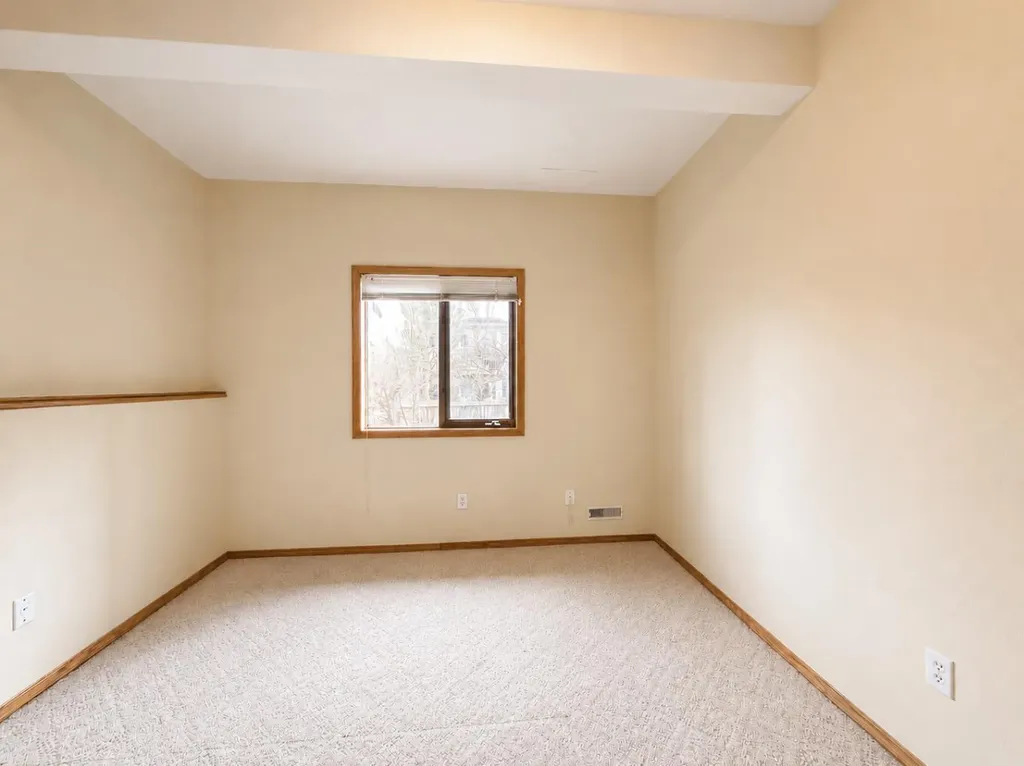 59 Edgebrook Circle NW Calgary AB T3A 5A4