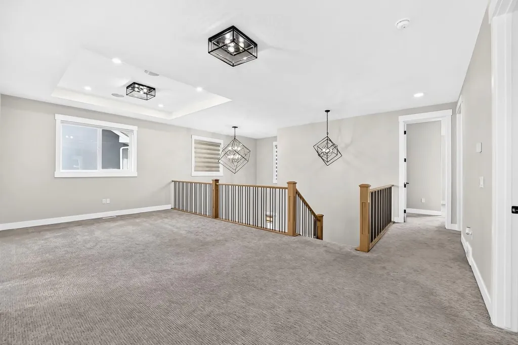 215 Kinniburgh Place Chestermere AB T1X 1Y1