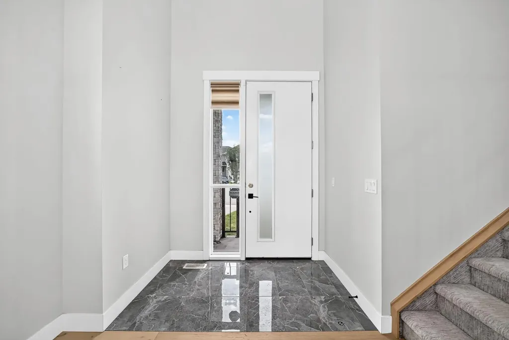 215 Kinniburgh Place Chestermere AB T1X 1Y1