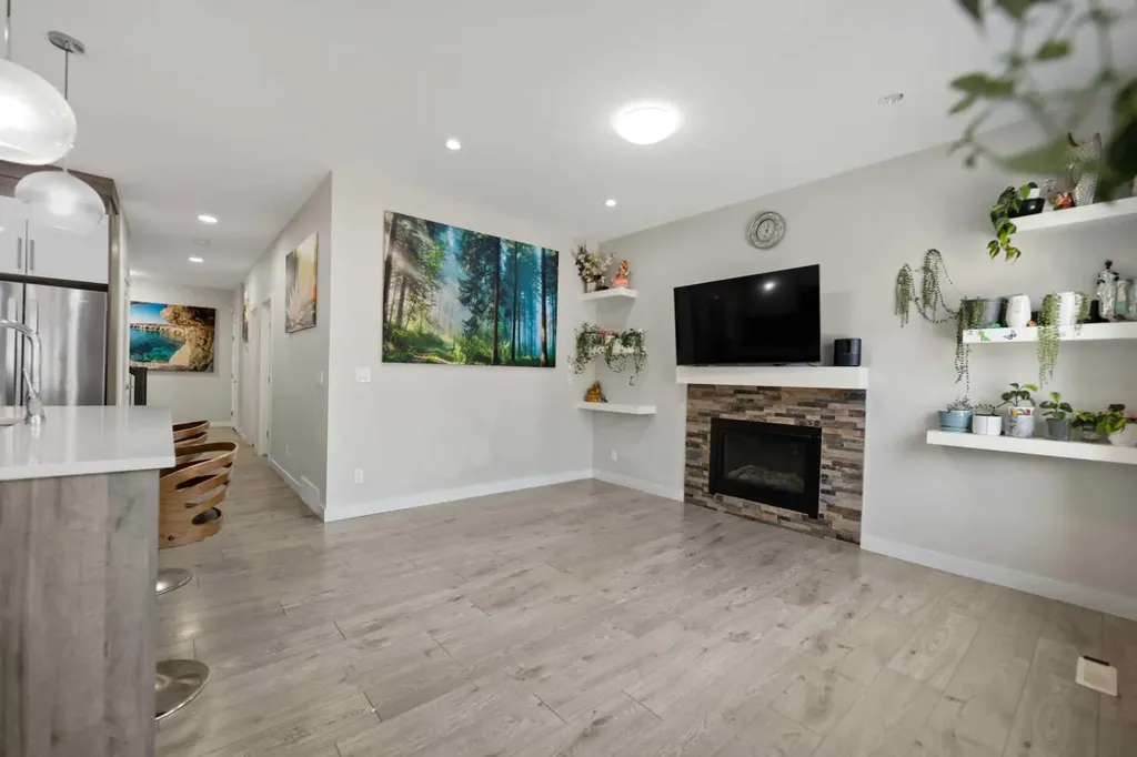 439 Bayview Way SW Airdrie AB T4B0R7