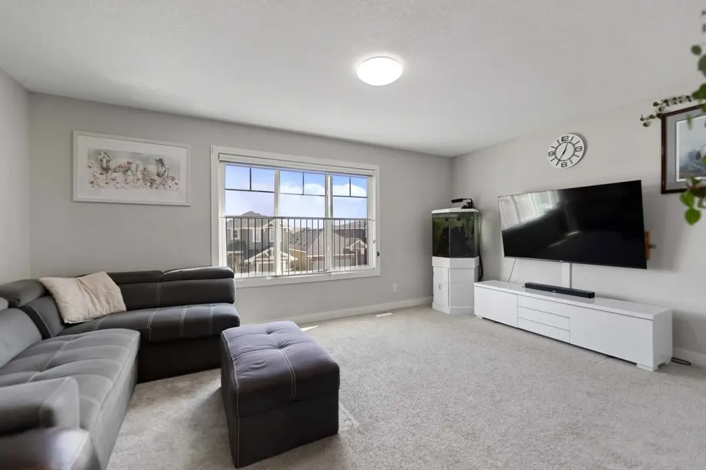 439 Bayview Way SW Airdrie AB T4B0R7