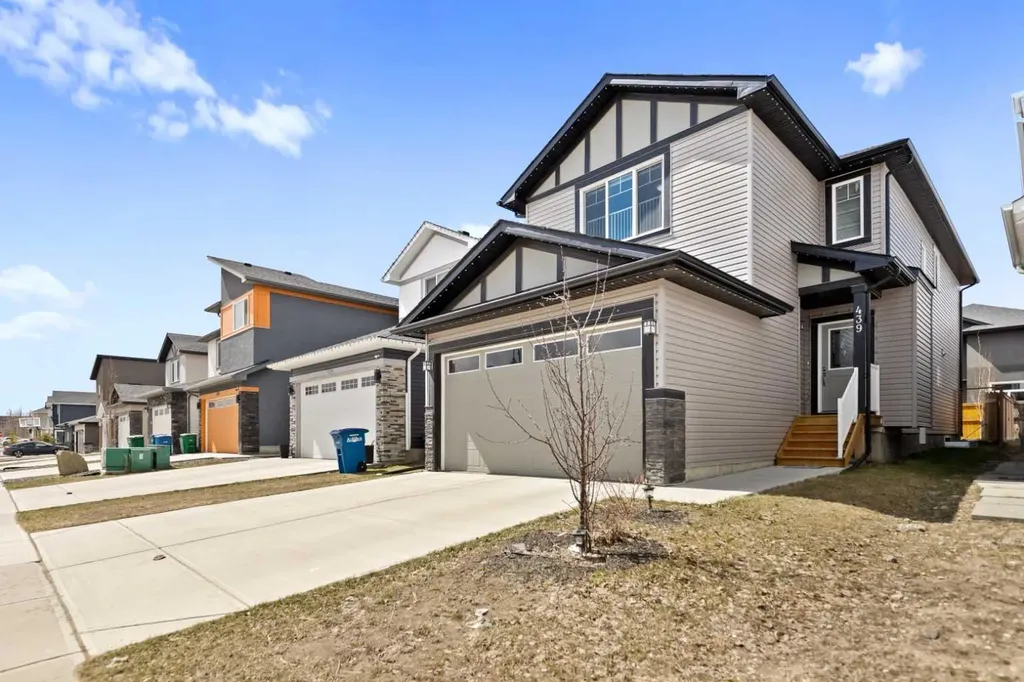439 Bayview Way SW Airdrie AB T4B0R7