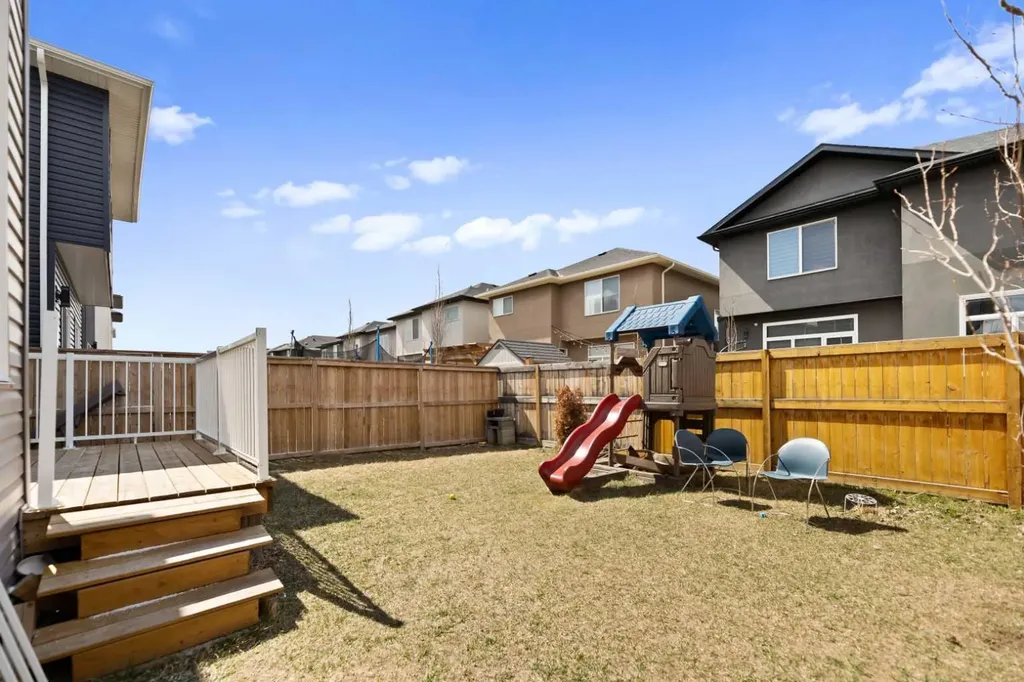 439 Bayview Way SW Airdrie AB T4B0R7