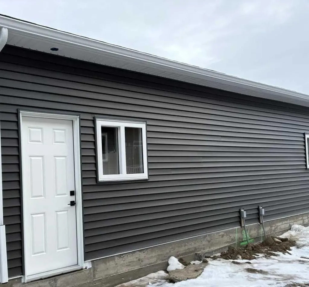 303 Wolf River Drive SE Calgary AB T2X 6G6
