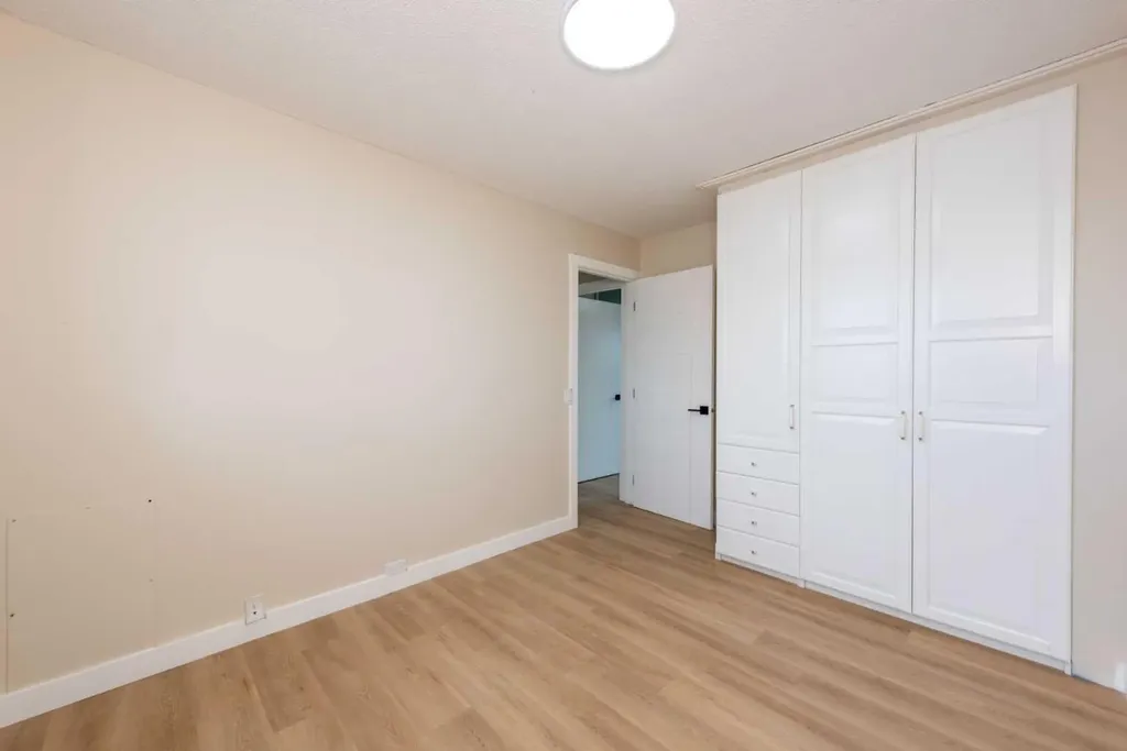 46 Marbrooke Circle NE Calgary AB T2A2W4