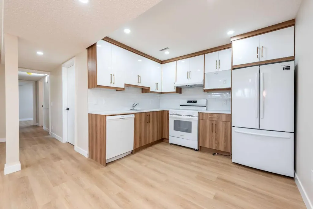 46 Marbrooke Circle NE Calgary AB T2A2W4