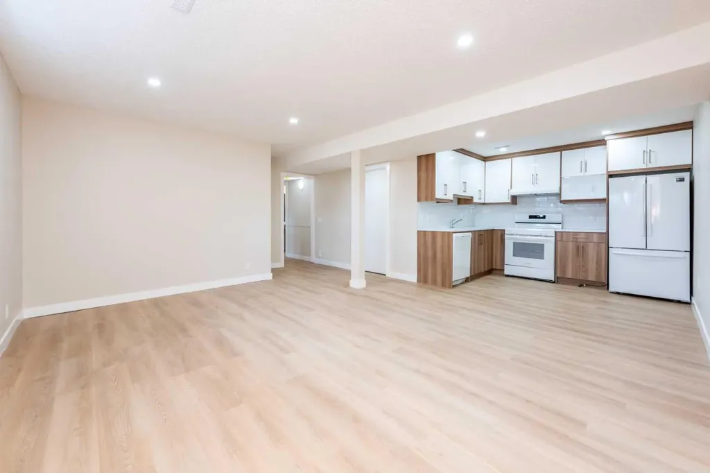 46 Marbrooke Circle NE Calgary AB T2A2W4