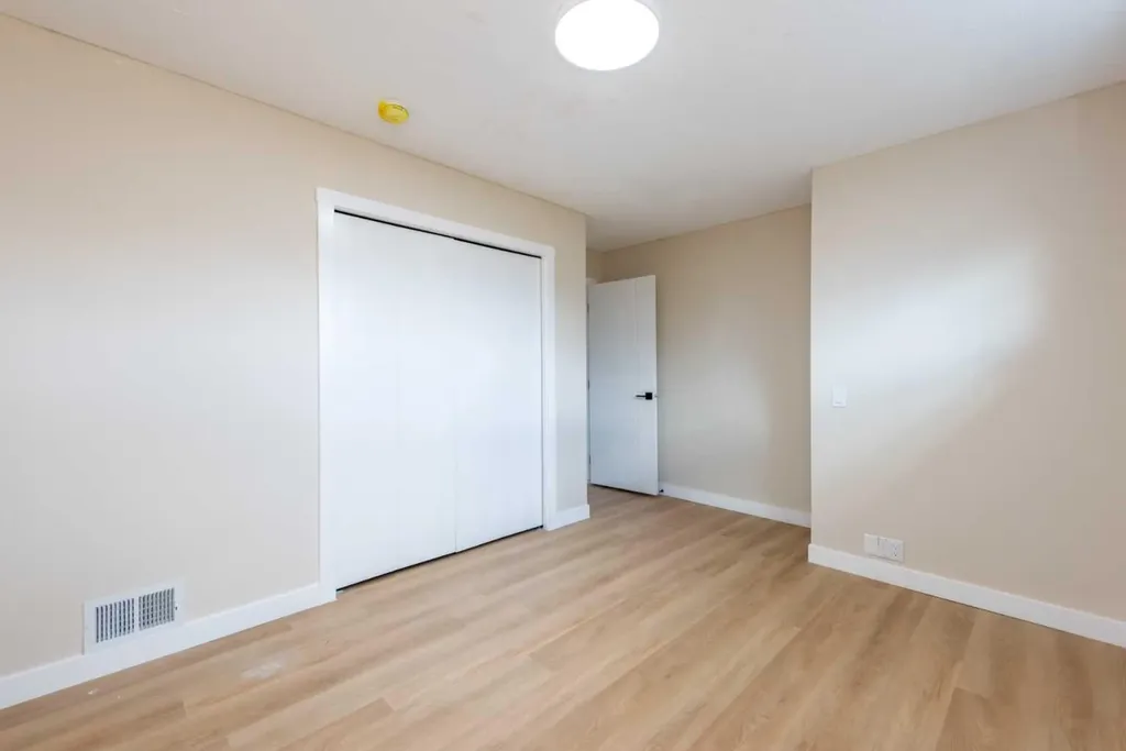46 Marbrooke Circle NE Calgary AB T2A2W4