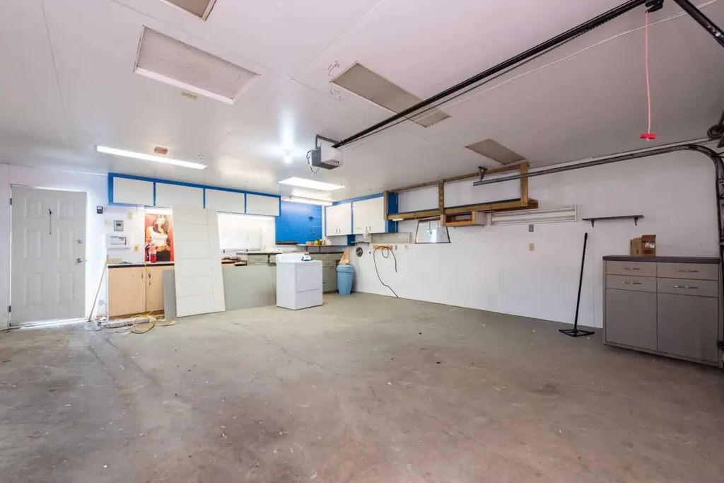 46 Marbrooke Circle NE Calgary AB T2A2W4