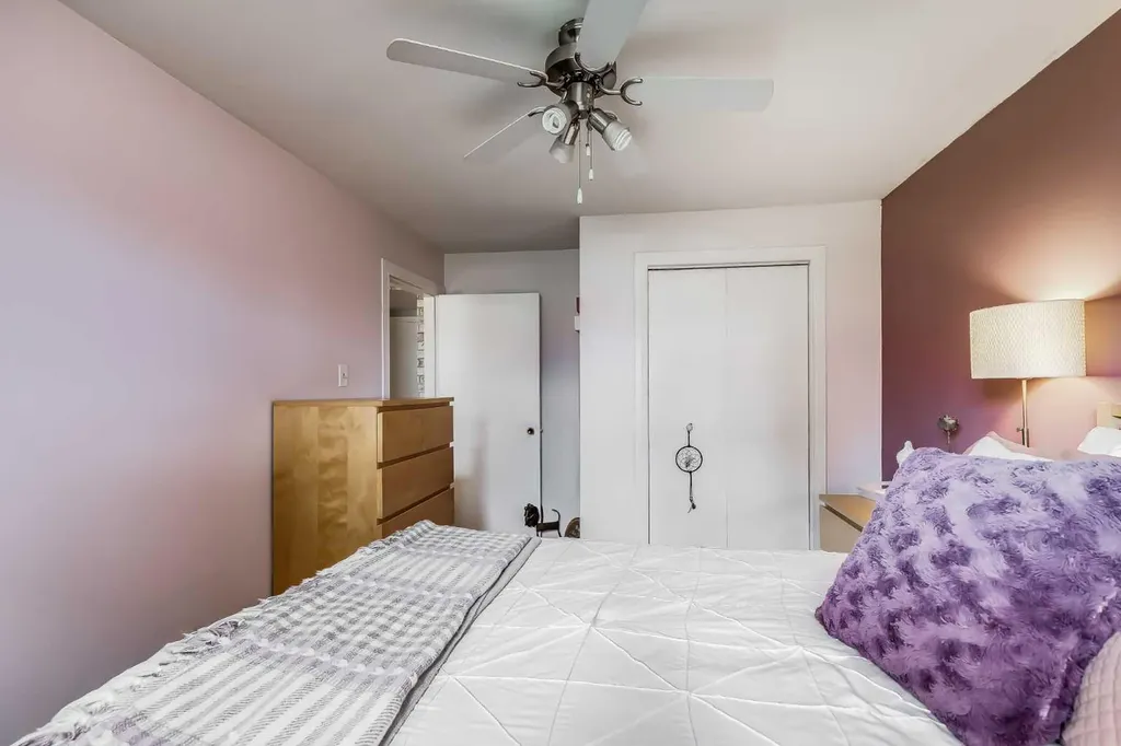 2021 38 Street SE Calgary AB T2B 0Z5