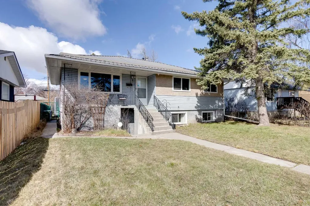 2021 38 Street SE Calgary AB T2B 0Z5