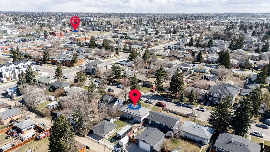 2021 38 Street SE Calgary AB T2B 0Z5