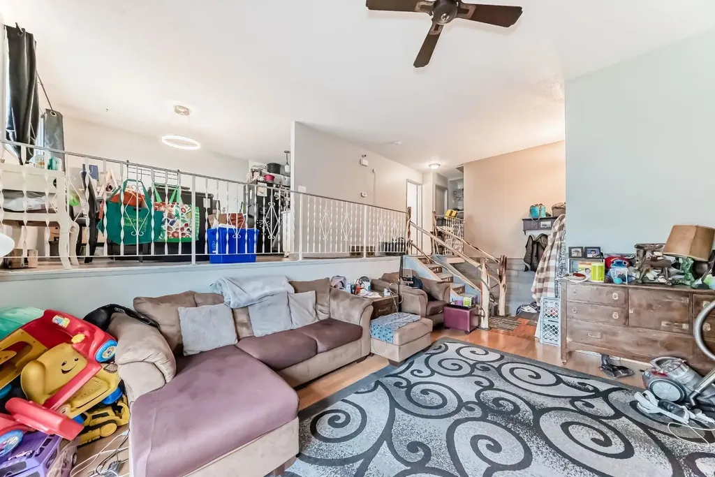 129 Dovertree Place SE Calgary AB T2B 2K3