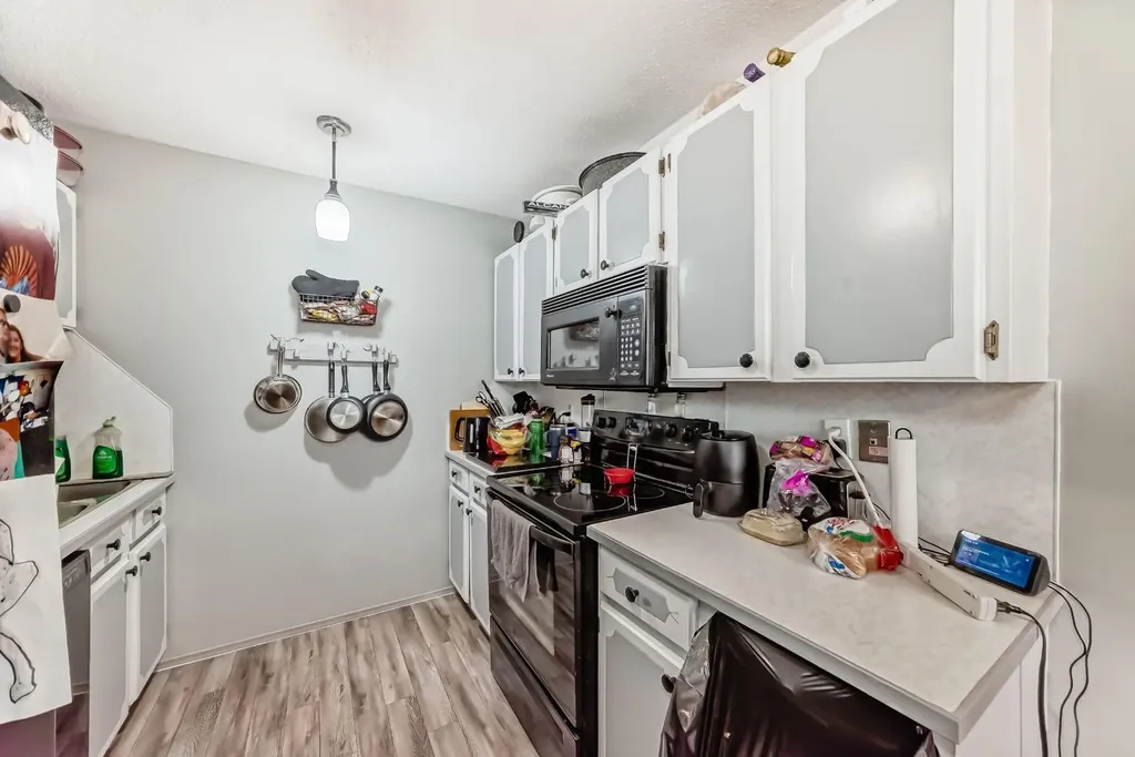 129 Dovertree Place SE Calgary AB T2B 2K3