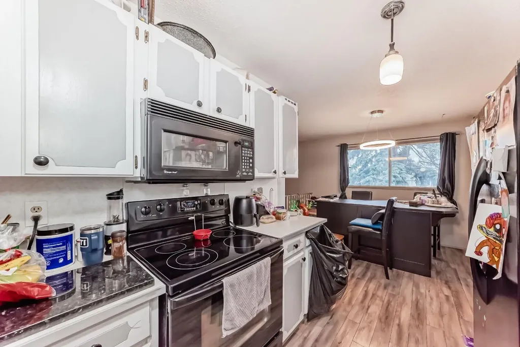 129 Dovertree Place SE Calgary AB T2B 2K3