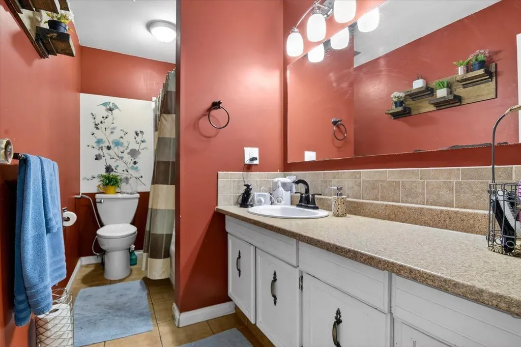 256 Callingwood Place NW Edmonton AB T5T 2C6