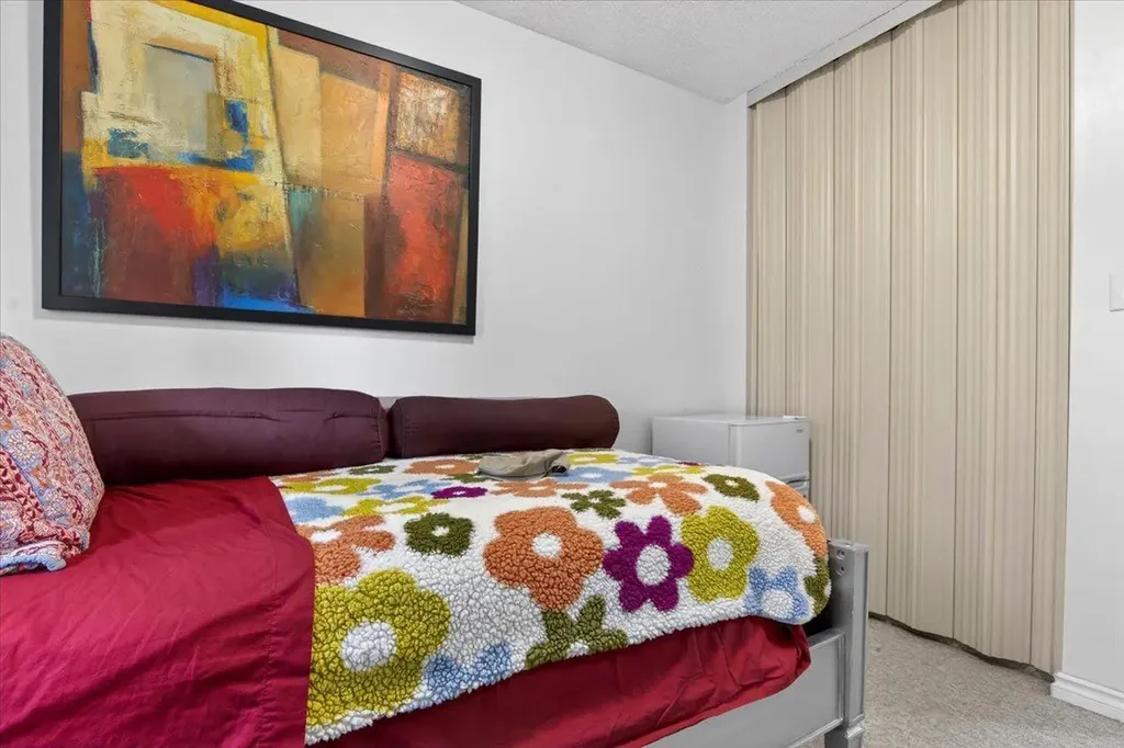 256 Callingwood Place NW Edmonton AB T5T 2C6