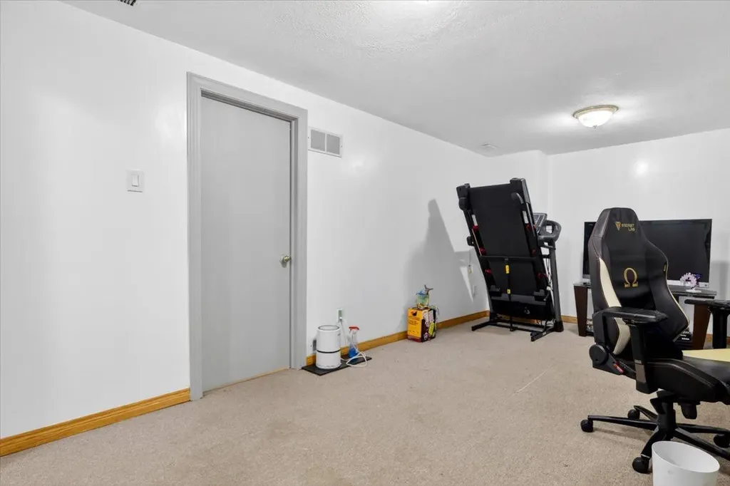256 Callingwood Place NW Edmonton AB T5T 2C6