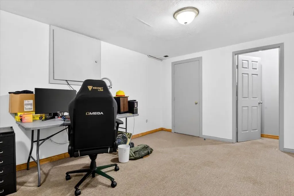 256 Callingwood Place NW Edmonton AB T5T 2C6