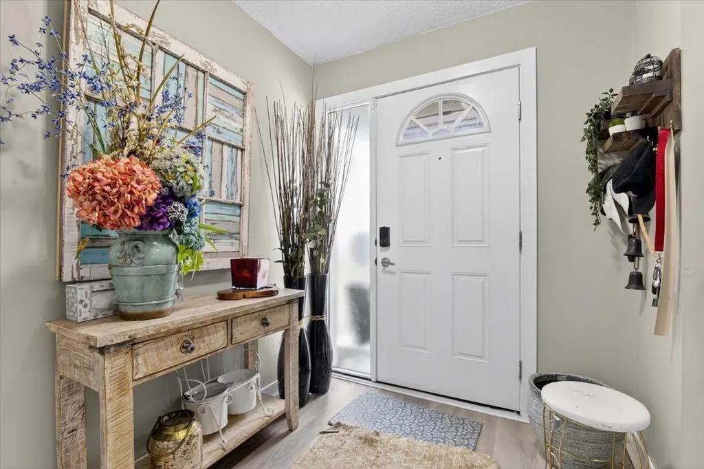 256 Callingwood Place NW Edmonton AB T5T 2C6