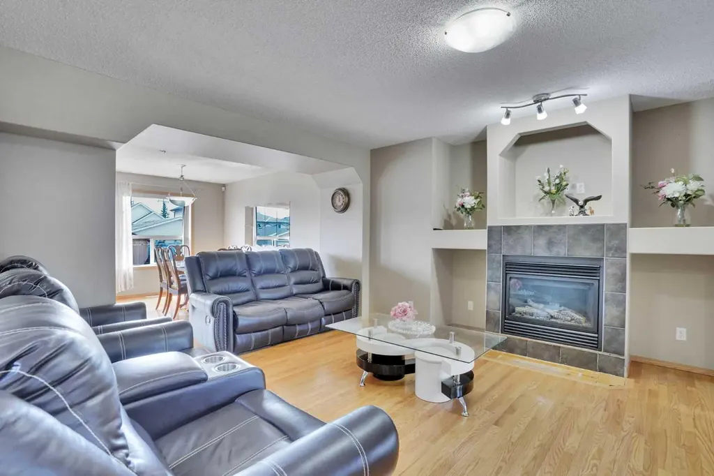 75 Taralea Crescent NE Calgary AB T3J 5A8