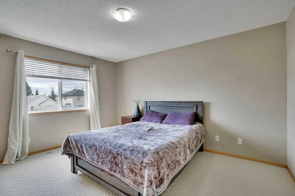75 Taralea Crescent NE Calgary AB T3J 5A8