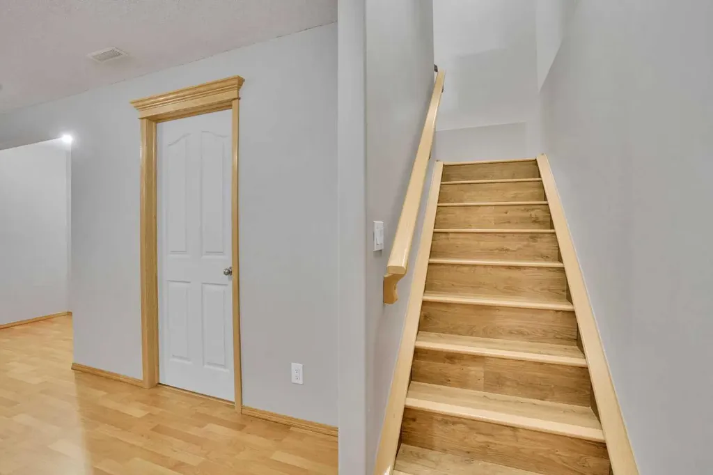 75 Taralea Crescent NE Calgary AB T3J 5A8