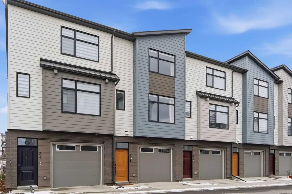 903 Mahogany Boulevard SE Calgary AB T3M 3W9