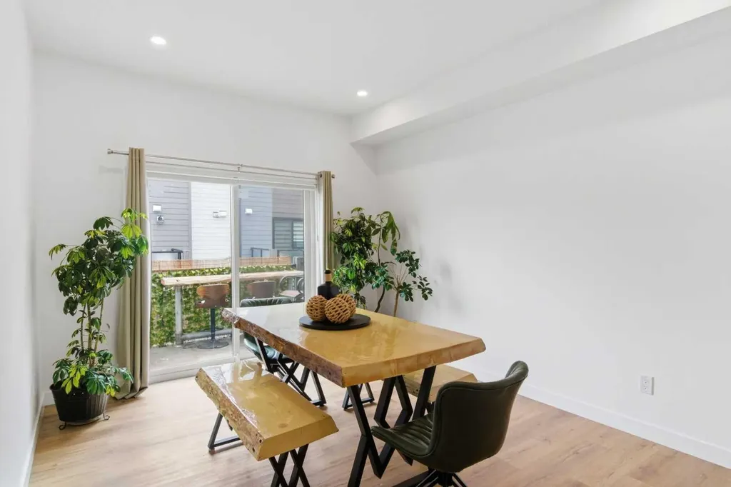 903 Mahogany Boulevard SE Calgary AB T3M 3W9