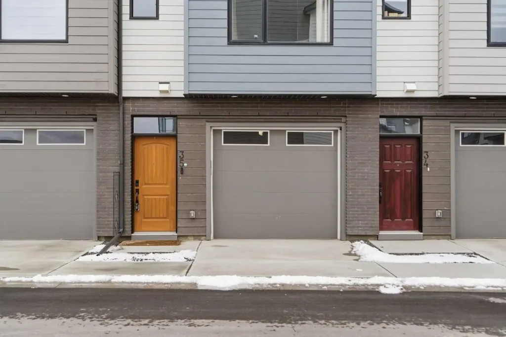 903 Mahogany Boulevard SE Calgary AB T3M 3W9