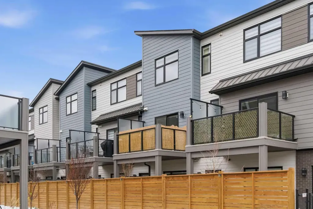903 Mahogany Boulevard SE Calgary AB T3M 3W9