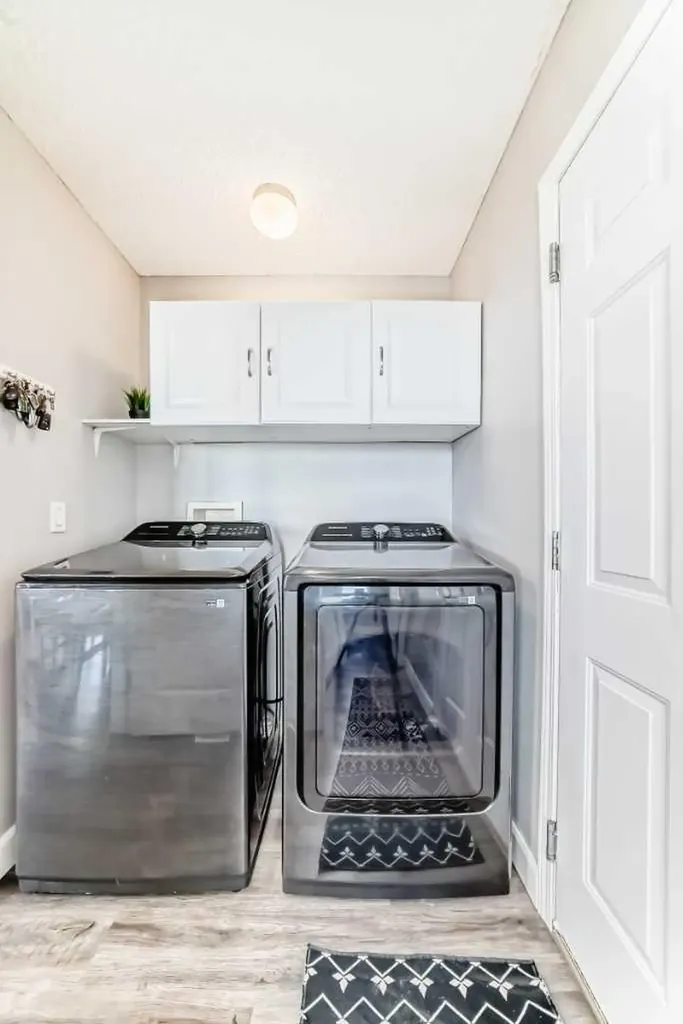 22 Moe Avenue NW Langdon AB T0J1X2