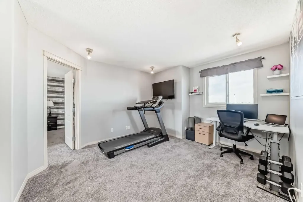 22 Moe Avenue NW Langdon AB T0J1X2