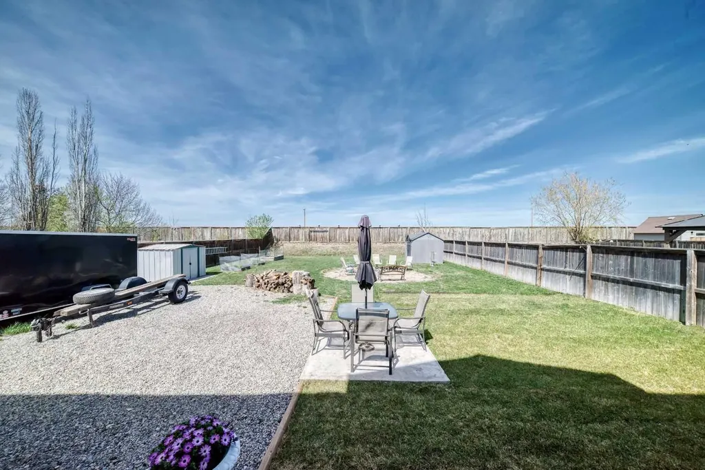 22 Moe Avenue NW Langdon AB T0J1X2