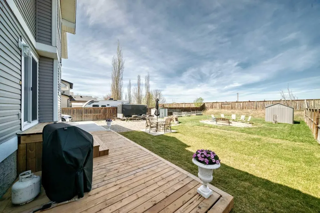 22 Moe Avenue NW Langdon AB T0J1X2