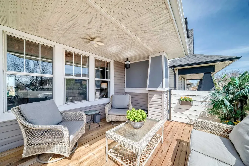 22 Moe Avenue NW Langdon AB T0J1X2
