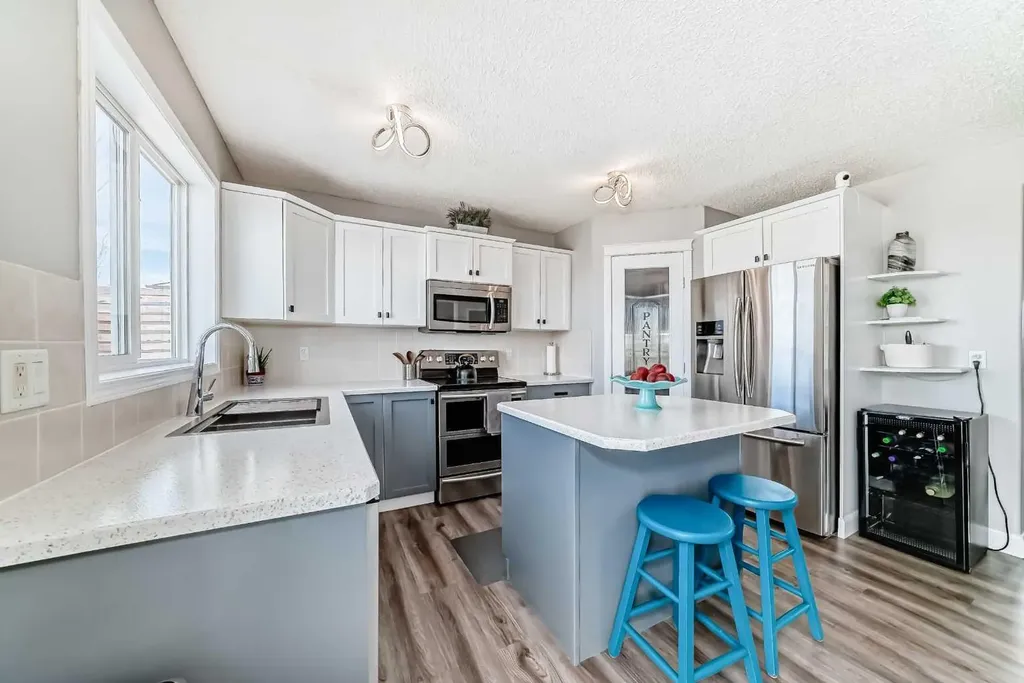22 Moe Avenue NW Langdon AB T0J1X2