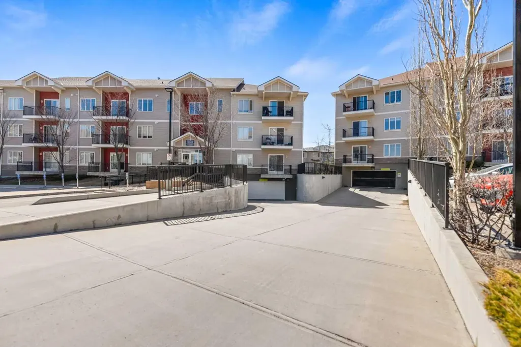 1540 Sherwood Boulevard NW Calgary AB T3R 0K5