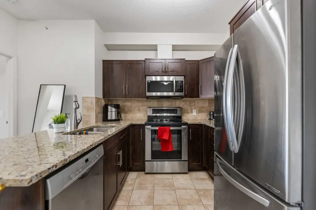 1540 Sherwood Boulevard NW Calgary AB T3R 0K5