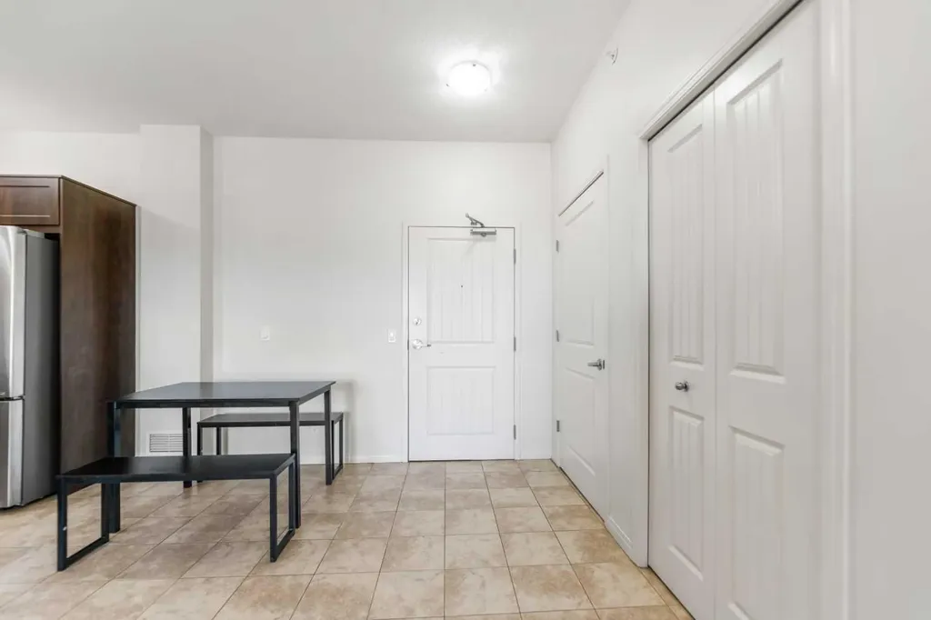 1540 Sherwood Boulevard NW Calgary AB T3R 0K5
