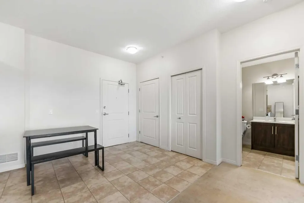 1540 Sherwood Boulevard NW Calgary AB T3R 0K5