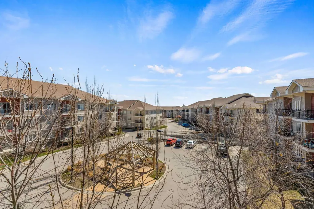 1540 Sherwood Boulevard NW Calgary AB T3R 0K5