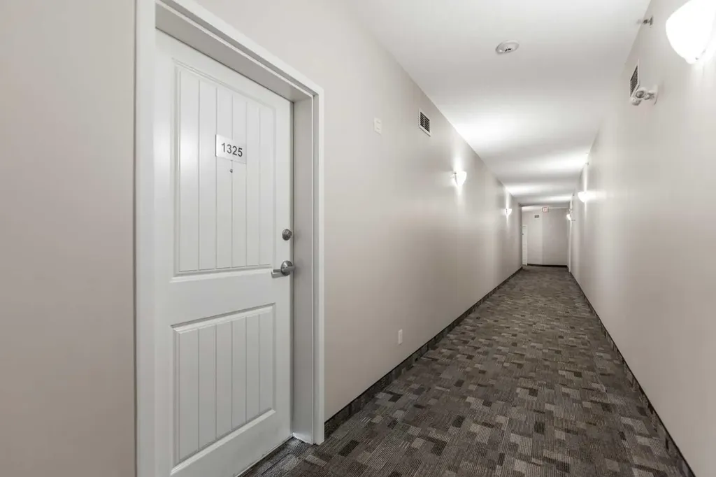 1540 Sherwood Boulevard NW Calgary AB T3R 0K5