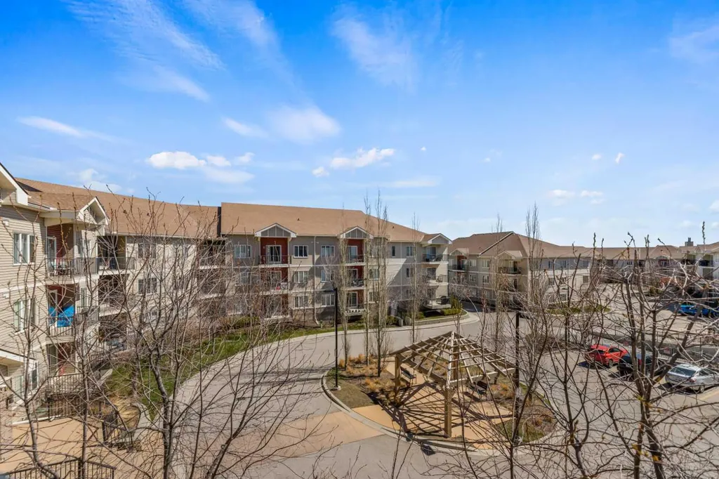 1540 Sherwood Boulevard NW Calgary AB T3R 0K5